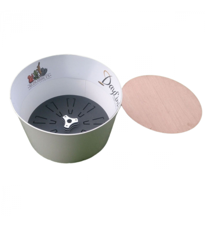 Fotbollsgolf, Lock till fotbollshålkopp i plast